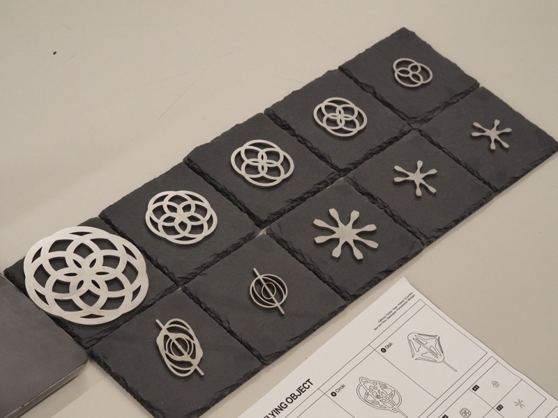 I 3D-printed crop circles visualizing the UFO sighting counts and the most frequently observed type for each of the 10 states. To represent UFOs, I chose a metallic texture for the prints.